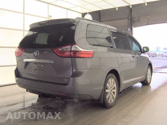 2017 Toyota Sienna Limited Premium 7-Passenger 119.3" WB - miniatura 4