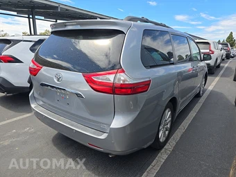 2017 Toyota Sienna Limited Premium 7-Passenger 119.3" WB - miniatura 4