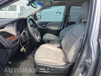 2017 Toyota Sienna Limited Premium 7-Passenger 119.3" WB - miniatura 7
