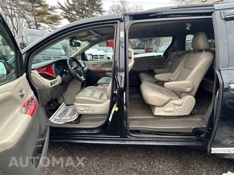 2017 Toyota Sienna Limited Premium 7-Passenger 119.3" WB - miniatura 13