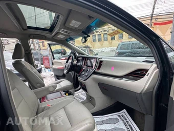 2017 Toyota Sienna Limited Premium 7-Passenger 119.3" WB - miniatura 9