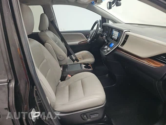 2017 Toyota Sienna Limited Premium 7-Passenger 119.3" WB - miniatura 8
