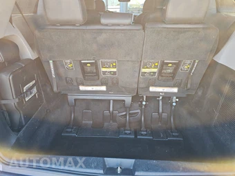2017 Toyota Sienna SE 8-Passenger 119.3" WB - miniatura 16