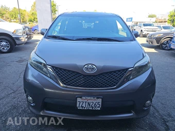 2017 Toyota Sienna SE 8-Passenger 119.3" WB - miniatura 2