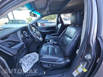 2017 Toyota Sienna SE 8-Passenger 119.3" WB - miniatura 7