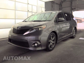 2017 Toyota Sienna SE 8-Passenger 119.3" WB