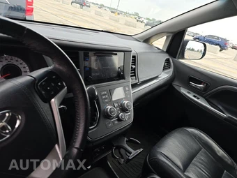 2017 Toyota Sienna SE 8-Passenger 119.3" WB - miniatura 11