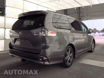 2017 Toyota Sienna SE 8-Passenger 119.3" WB - miniatura 4