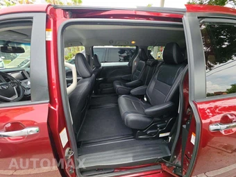 2017 Toyota Sienna SE 8-Passenger 119.3" WB - miniatura 13