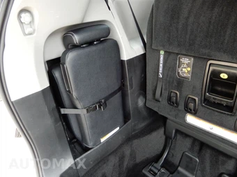 2017 Toyota Sienna SE Premium 8-Passenger 119.3" WB - miniatura 10