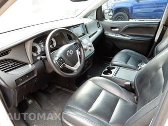 2017 Toyota Sienna SE Premium 8-Passenger 119.3" WB - miniatura 12