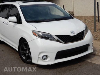 2017 Toyota Sienna SE Premium 8-Passenger 119.3" WB - miniatura 2