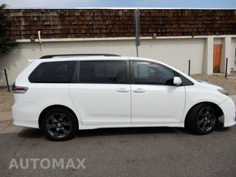 2017 Toyota Sienna SE Premium 8-Passenger 119.3" WB - miniatura 4