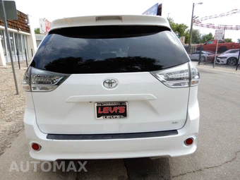 2017 Toyota Sienna SE Premium 8-Passenger 119.3" WB - miniatura 6