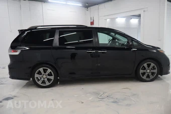 2017 Toyota Sienna SE Premium 8-Passenger 119.3" WB - miniatura 11