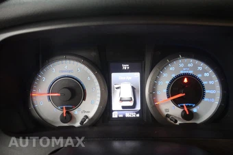 2017 Toyota Sienna SE Premium 8-Passenger 119.3" WB - miniatura 32
