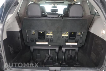 2017 Toyota Sienna SE Premium 8-Passenger 119.3" WB - miniatura 8