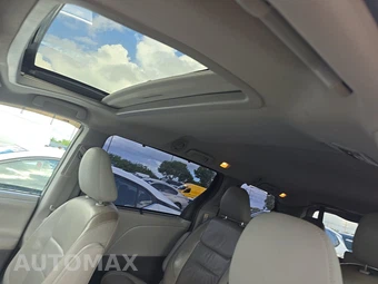 2017 Toyota Sienna XLE 7-Passenger 119.3" WB - miniatura 18