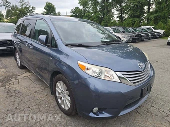 2017 Toyota Sienna XLE 7-Passenger 119.3" WB - miniatura 4