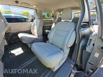 2017 Toyota Sienna XLE 7-Passenger 119.3" WB - miniatura 13