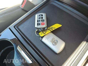 2017 Toyota Sienna XLE 7-Passenger 119.3" WB - miniatura 8