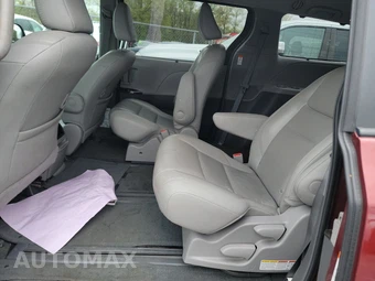 2017 Toyota Sienna XLE 7-Passenger 119.3" WB - miniatura 13