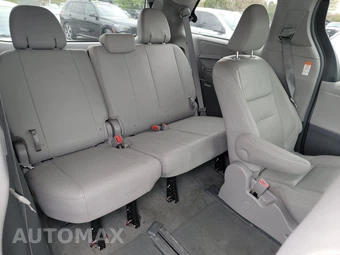 2017 Toyota Sienna XLE 7-Passenger 119.3" WB - miniatura 14