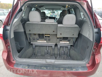 2017 Toyota Sienna XLE 7-Passenger 119.3" WB - miniatura 17