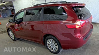 2017 Toyota Sienna XLE 7-Passenger 119.3" WB - miniatura 6