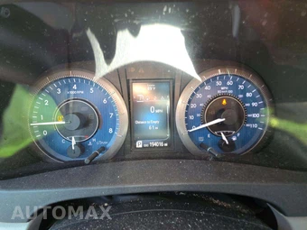 2017 Toyota Sienna XLE 8-Passenger 119.3" WB - miniatura 6