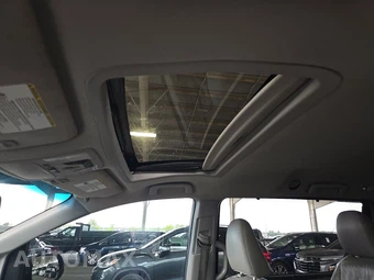 2017 Toyota Sienna XLE 8-Passenger 119.3" WB - miniatura 20