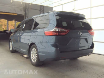 2017 Toyota Sienna XLE 8-Passenger 119.3" WB - miniatura 6