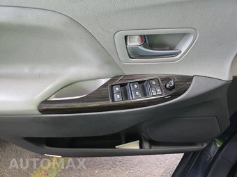 2017 Toyota Sienna XLE 8-Passenger 119.3" WB - miniatura 9