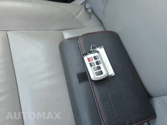 2017 Toyota Sienna XLE 8-Passenger 119.3" WB - miniatura 22