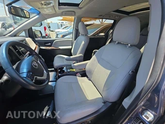 2017 Toyota Sienna XLE 8-Passenger 119.3" WB - miniatura 6