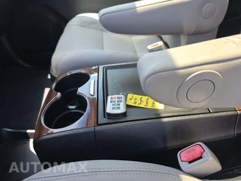 2017 Toyota Sienna XLE 8-Passenger 119.3" WB - miniatura 8