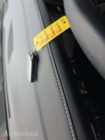 2017 Toyota Sienna XLE 8-Passenger 119.3" WB - miniatura 8