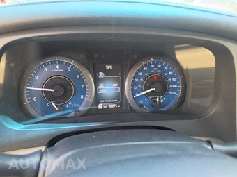 2017 Toyota Sienna XLE 8-Passenger 119.3" WB - miniatura 12