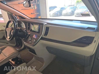 2017 Toyota Sienna XLE 8-Passenger 119.3" WB - miniatura 20