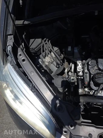 2017 Toyota Sienna XLE 8-Passenger 119.3" WB - miniatura 41