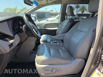 2017 Toyota Sienna XLE 8-Passenger 119.3" WB - miniatura 6