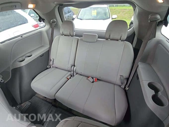 2017 Toyota Sienna XLE Premium 7-Passenger 119.3" WB - miniatura 14