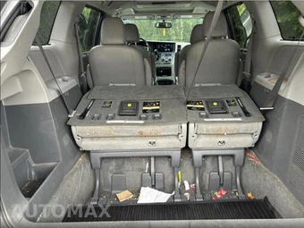 2017 Toyota Sienna XLE Premium 7-Passenger 119.3" WB - miniatura 18
