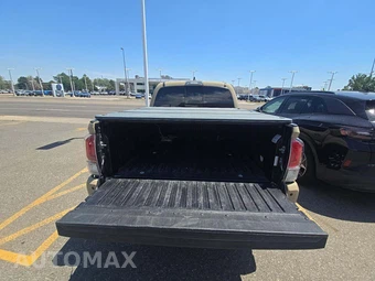 2017 Toyota Tacoma Limited Crew Cab Medium Bed - miniatura 14