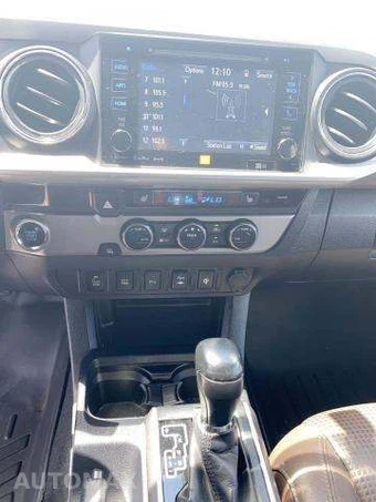 2017 Toyota Tacoma Limited Crew Cab Medium Bed - miniatura 12