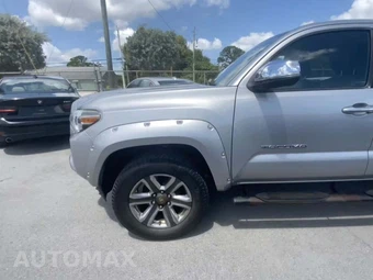 2017 Toyota Tacoma Limited Crew Cab Medium Bed - miniatura 4