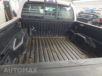 2017 Toyota Tacoma SR Crew Cab Medium Bed - miniatura 16