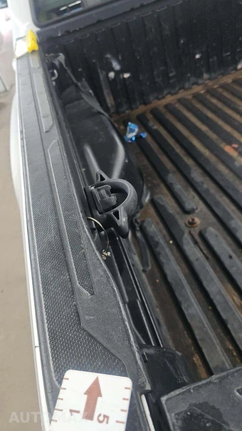 2017 Toyota Tacoma SR Crew Cab Medium Bed - miniatura 31