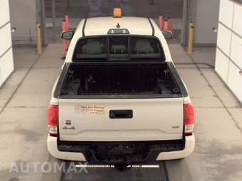 2017 Toyota Tacoma SR Crew Cab Medium Bed - miniatura 5
