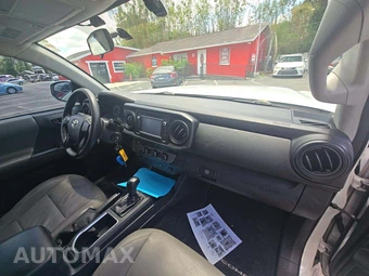 2017 Toyota Tacoma SR Crew Cab Medium Bed - miniatura 19